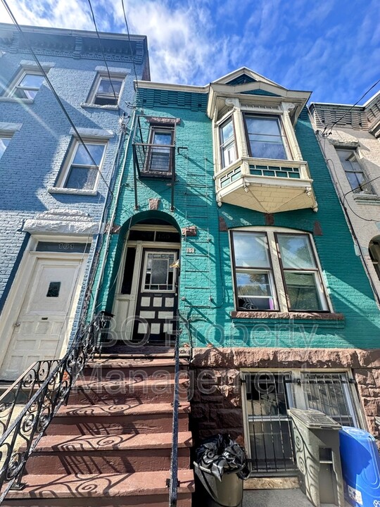 159 Lark St in Albany, NY - Building Photo