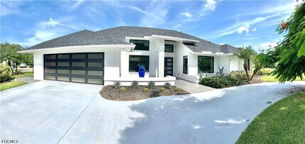 1919 Countess Ct in Naples, FL - Building Photo - Building Photo