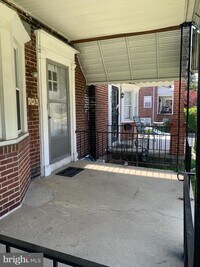 703 N Augusta Ave photo'