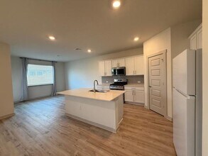 281 Geminiflora Bend in Leander, TX - Building Photo - Building Photo