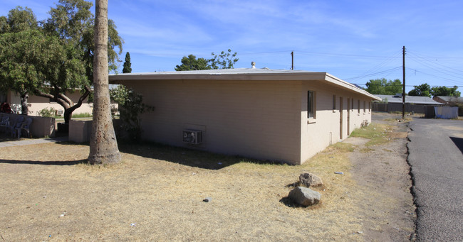 4838 E Willetta St in Phoenix, AZ - Building Photo - Building Photo