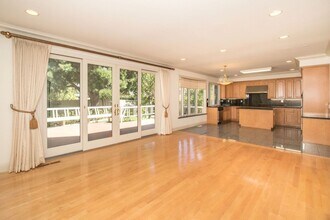 2937 Ross Rd in Palo Alto, CA - Building Photo - Building Photo