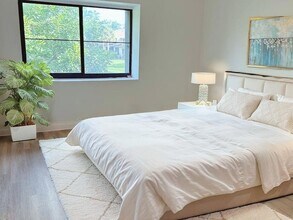 3964 Cocoplum Cir in Coconut Creek, FL - Building Photo - Building Photo