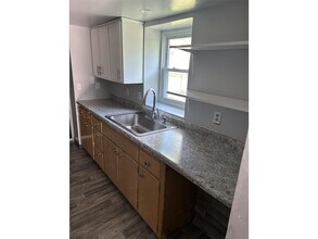 542 Hazel St N in St. Paul, MN - Building Photo - Building Photo