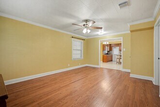 130 San Fernando Dr in Galveston, TX - Building Photo - Building Photo