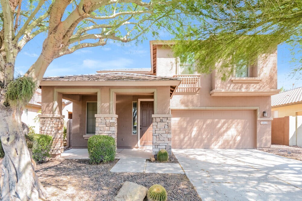 6842 W Nadine Way in Peoria, AZ - Building Photo