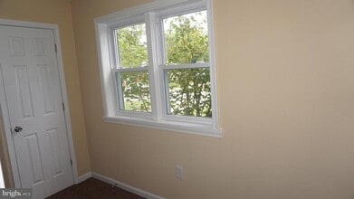 8105 Legation Rd in New Carrollton, MD - Building Photo - Building Photo