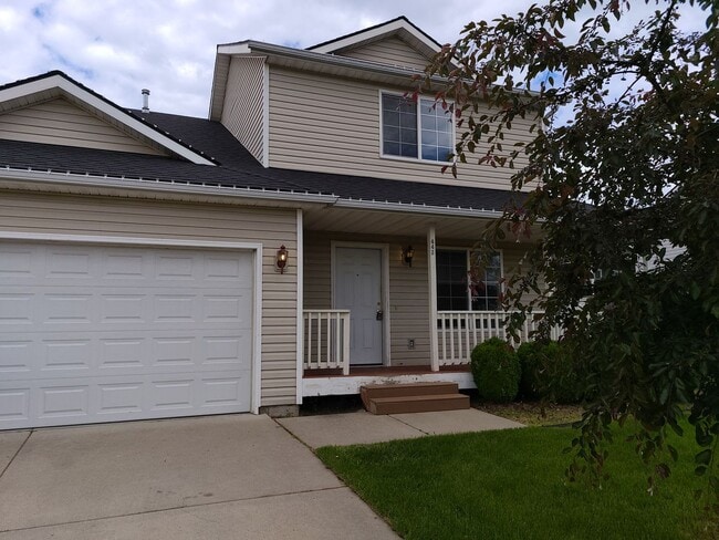 property at 443 E Dragonfly Dr