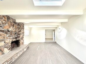 15560 Calgary St in San Leandro, CA - Building Photo - Building Photo