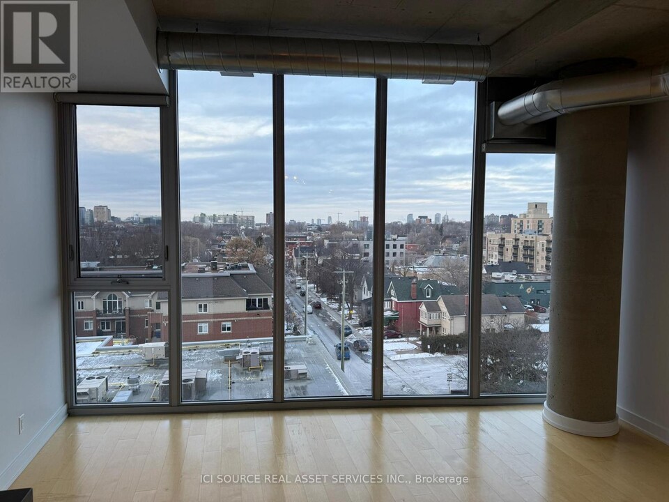 360-360 McLeod St in Ottawa, ON - Building Photo