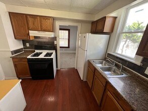 1155 Big Falls Ave in Akron, OH - Building Photo - Building Photo