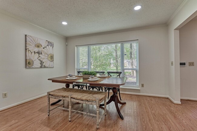 property at 71 Breezy Point Pl