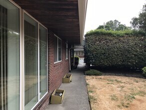 345 SE 31st Ave in Portland, OR - Building Photo - Building Photo