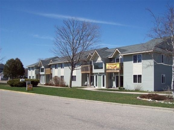 Riverwalk Apartments (Lowell) in Lowell, MI - Foto de edificio