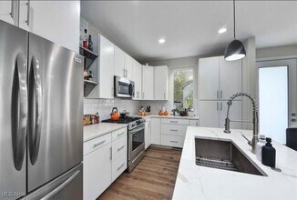 1926 W 52nd St in Cleveland, OH - Building Photo - Building Photo