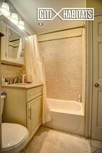 130 W 73rd St-Unit -3 in New York, NY - Building Photo - Building Photo