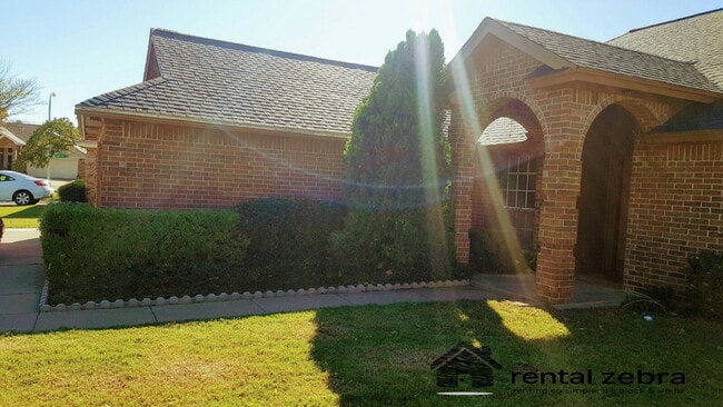 property at 7405 Emerywood Ln