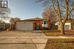 118 Taylor Ave in Cambridge, ON - Building Photo