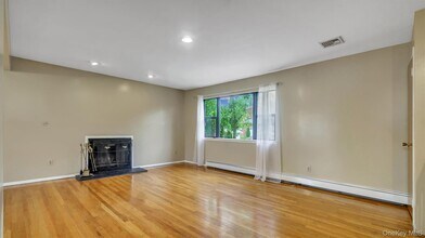 9 Harrison Ave in Glen Cove, NY - Building Photo - Building Photo