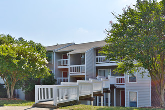 Park at Ferentino in Charlotte, NC - Foto de edificio - Building Photo