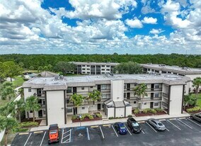 1999 Kings Hwy in Port Charlotte, FL - Building Photo