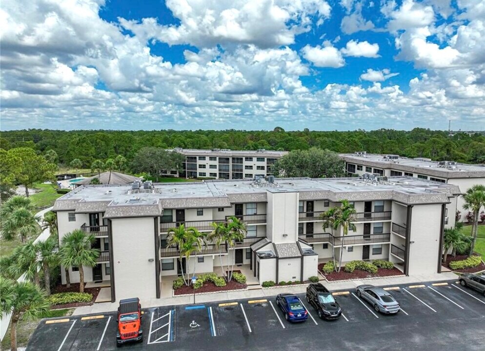 1999 Kings Hwy, Unit 131B in Port Charlotte, FL - Building Photo