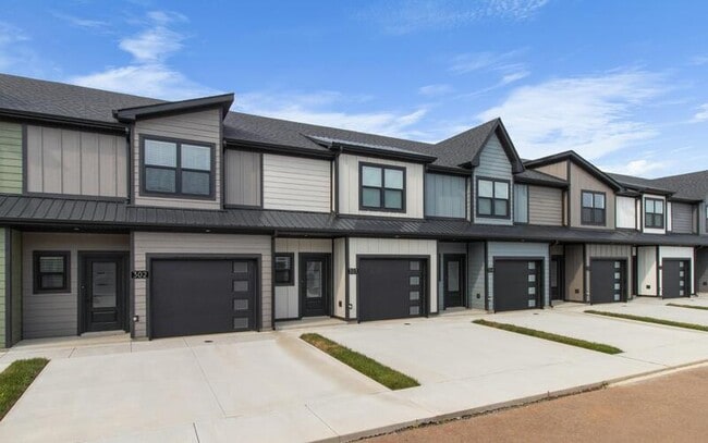 property at 303 Jonathan Wade Cir