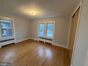 130 N Broadway in Pennsville Township, NJ - Building Photo - Building Photo