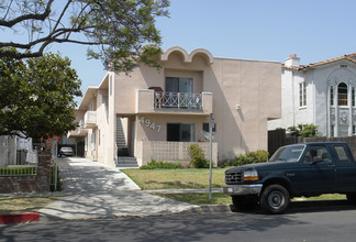 4947 Maplewood Ave in Los Angeles, CA - Building Photo - Building Photo