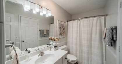 Waterford Place Apartment Homes in Greensboro, NC - Building Photo - Building Photo