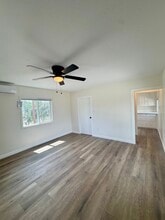 1404 Prospect Dr in Pomona, CA - Foto de edificio - Building Photo