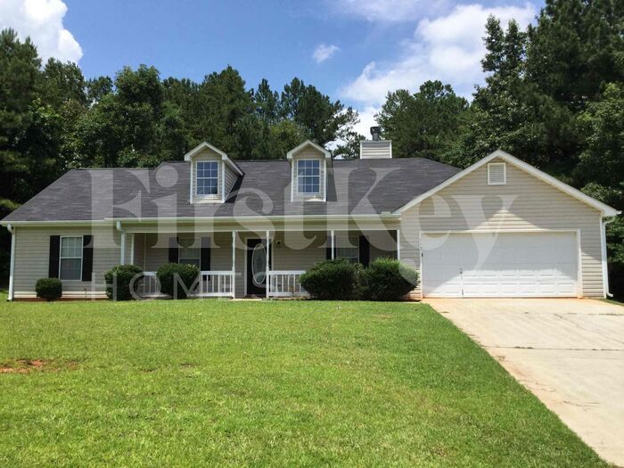 115 Mountainview Dr in Covington, GA - Foto de edificio