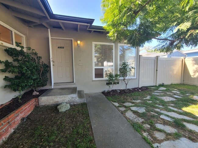 4455 Castelar St in San Diego, CA - Building Photo - Building Photo