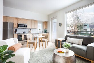 174 Garfield St in Ashland, OR - Building Photo - Building Photo