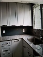 6328 Orange St, Unit Upper Rear in Los Angeles, CA - Building Photo - Building Photo