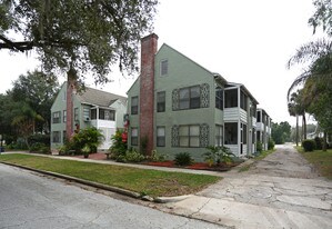 436 E Park Ave in Lake Wales, FL - Building Photo