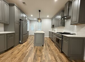 2529 Grays Ferry Ave in Philadelphia, PA - Building Photo - Building Photo