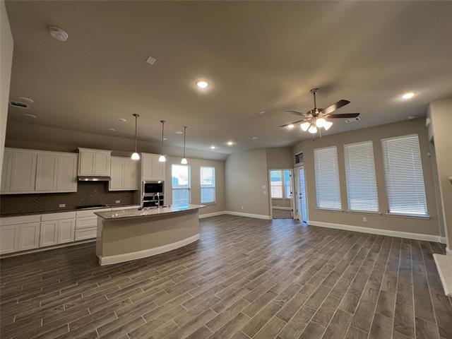property at 948 Slate Ln
