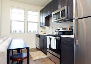Camden Greenville in Dallas, TX - Building Photo - Interior Photo