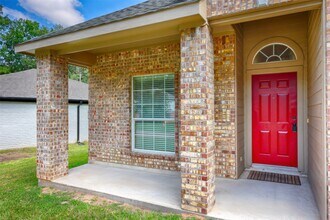 1812 Tickner St in Conroe, TX - Building Photo - Building Photo