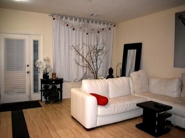 77-08 Aquatic Dr in Queens, NY - Building Photo - Building Photo
