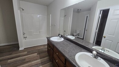 310 Orchard Way in Warner Robins, GA - Building Photo - Building Photo