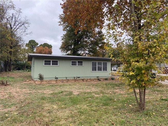 3070 W Mt Comfort Rd in Fayetteville, AR - Building Photo - Building Photo