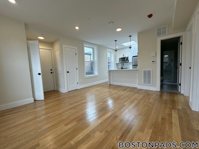 64 N Margin St, Unit 5R in Boston, MA - Foto de edificio - Building Photo