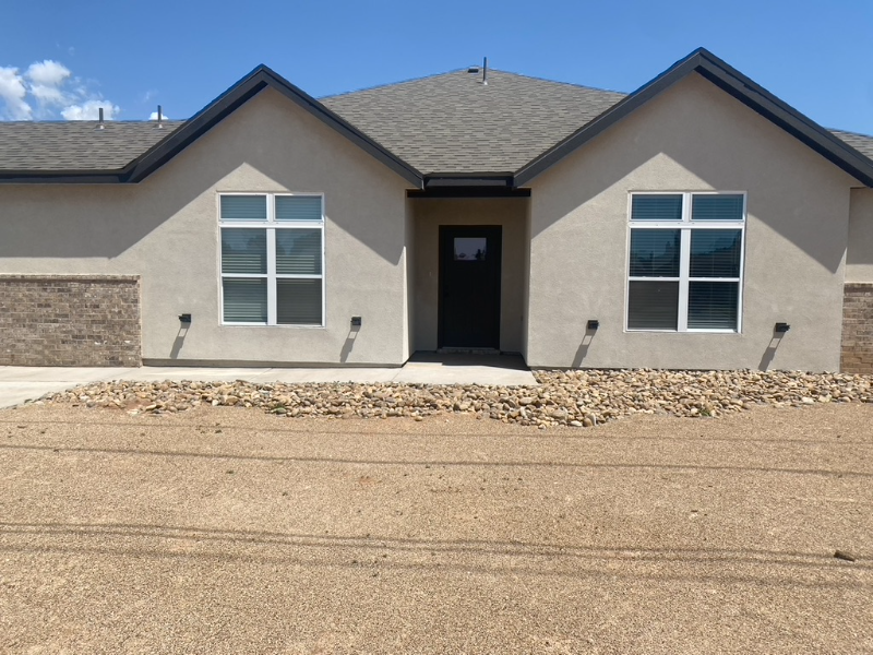 6724 4th St in Lubbock, TX - Building Photo