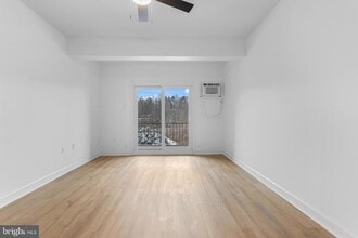 4930 West Chester Pike in Newtown Square, PA - Building Photo - Building Photo