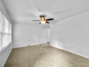 7702 E 113th St in Kansas City, MO - Building Photo - Building Photo