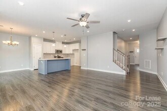 138 Lanyard Dr in Mooresville, NC - Building Photo - Building Photo