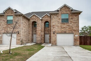 417B Castleridge Dr in Little Elm, TX - Building Photo