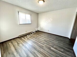 112 Gold Strike Dr in Norfolk, NE - Building Photo - Building Photo